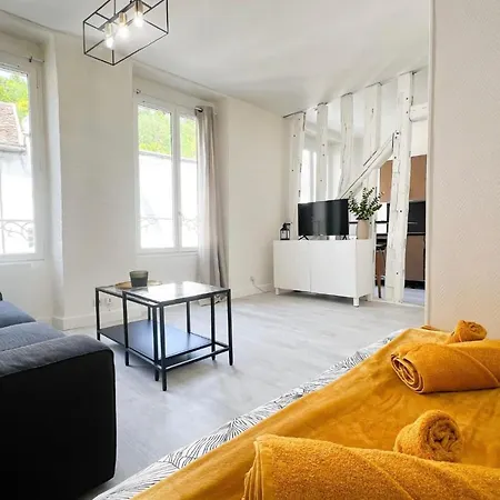 O Confluent Apartman